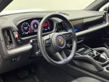 Used 2024 Porsche Cayenne image 4