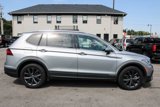 Used 2023 Volkswagen Tiguan SE image 6