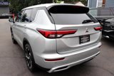 Used 2024 Mitsubishi Outlander AWD image 3