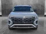 Used 2024 Volkswagen Atlas Peak Edition SE image 2