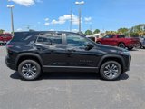 New 2026 Chevrolet Equinox LT w/ Convenience Package II image 2