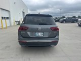 Used 2020 Volkswagen Tiguan SE w/ Panoramic Sunroof Package image 4
