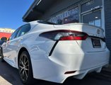 Used 2023 Toyota Camry SE image 5