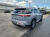 Used 2022 Nissan Pathfinder Platinum w/ Cargo Package image 5