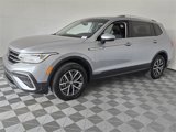 Certified 2022 Volkswagen Tiguan SE w/ Panoramic Sunroof Package image 4