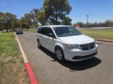 Used 2017 Dodge Grand Caravan SE image 3