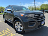 Certified 2023 Ford Explorer XLT image 3