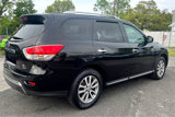 Used 2016 Nissan Pathfinder SV image 5