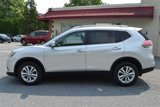 Used 2014 Nissan Rogue SV image 2