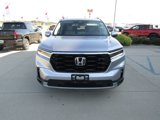 New 2025 Honda Pilot Touring image 2