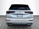 New 2025 Mitsubishi Outlander SE image 6