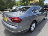 Used 2017 Volkswagen Passat 1.8T S image 4