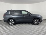 New 2025 Mitsubishi Outlander AWD image 3