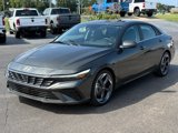 Used 2025 Hyundai Elantra SEL image 4