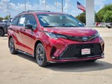 New 2025 Toyota Sienna XSE image 2
