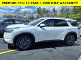 New 2025 Nissan Pathfinder SL w/ SL Premium Package image 2