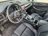 Certified 2025 Porsche Macan image 4