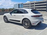 Certified 2025 Porsche Macan image 3
