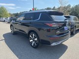 New 2025 Mitsubishi Outlander AWD image 3
