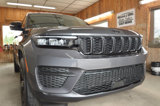 Used 2024 Jeep Grand Cherokee Altitude image 3