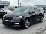Used 2024 Chrysler Pacifica Limited image 3