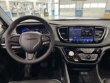 New 2025 Chrysler Pacifica Limited w/ Trailer Tow Group image 6