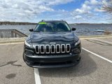 Used 2015 Jeep Cherokee Latitude w/ Cold Weather Group image 2