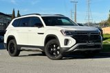 New 2025 Volkswagen Atlas Peak Edition SE image 2