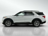 Used 2023 Ford Explorer XLT image 2