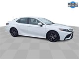 Used 2024 Toyota Camry SE image 2