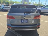 Certified 2022 Volkswagen Taos SE image 3