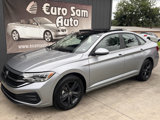 Used 2024 Volkswagen Jetta SE w/ Panoramic Sunroof Package image 3