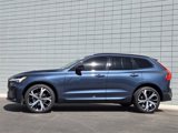 Certified 2022 Volvo XC60 B5 R-Design w/ Advanced Package image 2