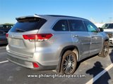 Used 2017 Toyota Highlander SE image 2