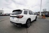 New 2025 Honda Pilot Touring image 4
