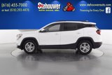 Used 2023 GMC Terrain SLE w/ Driver Convenience Package image 6