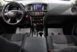 Used 2017 Nissan Pathfinder S image 2