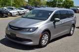 Used 2017 Chrysler Pacifica Touring w/ Tire & Wheel Group image 4