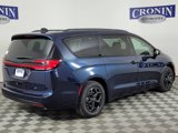 New 2025 Chrysler Pacifica Select image 5