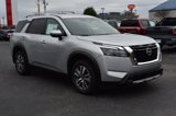 New 2025 Nissan Pathfinder SL image 3