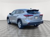 Used 2022 Toyota Highlander LE image 5