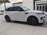 New 2025 Land Rover Range Rover Sport Dynamic SE image 2