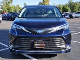 Used 2024 Toyota Sienna XLE image 3