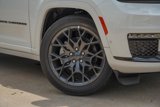 New 2025 Jeep Grand Cherokee L Summit image 3