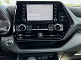 Used 2022 Toyota Highlander XSE image 6