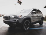 Used 2019 Jeep Cherokee Trailhawk w/ Comfort/Convenience Group image 2