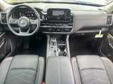 New 2025 Nissan Pathfinder Platinum image 2