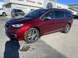 Used 2021 Chrysler Pacifica Pinnacle image 4