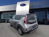 Used 2025 Kia Soul LX image 3