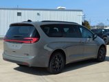 New 2025 Chrysler Pacifica Limited image 6